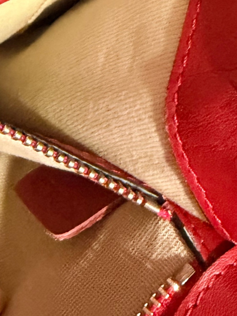 Valentino Garavani Red Leather Rockstud Chain Shoulder Bag Like New Authentic - Picture 11 of 14